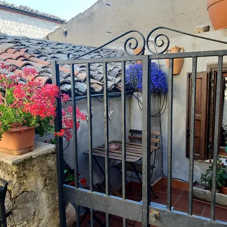 La Casa Del Pittore Di Petralia