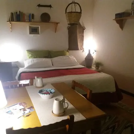 La Casa Del Pittore Di Petralia *