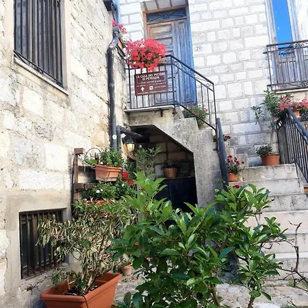 La Casa Del Pittore Di Petralia * Petralia Soprana
