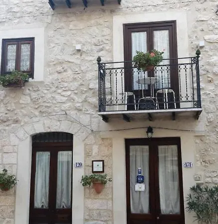 La Casa Del Pittore Di Petralia * Petralia Soprana
