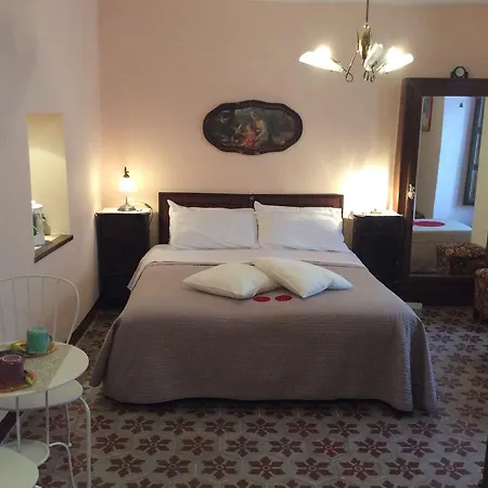 La Casa Del Pittore Di Petralia Petralia Soprana
